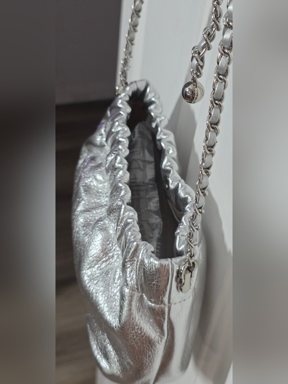 Genuine Leather Silver Metallic Chain-Handle Shoulder Bag - Picture 6 of 14